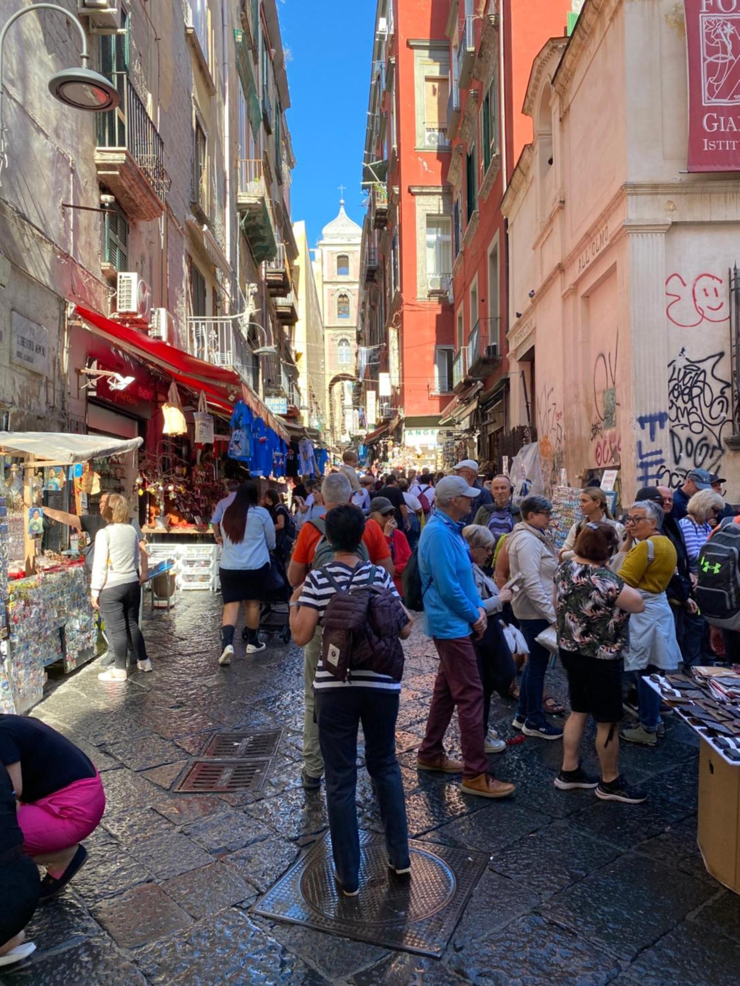 B&B Civico 22 Silvestre Naples Exterior photo