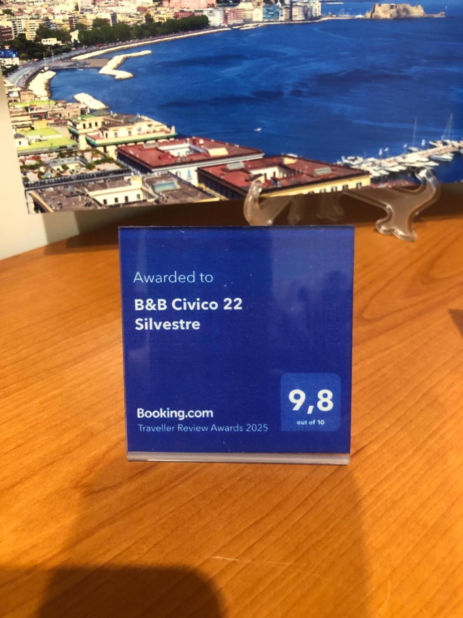 B&B Civico 22 Silvestre Naples Exterior photo